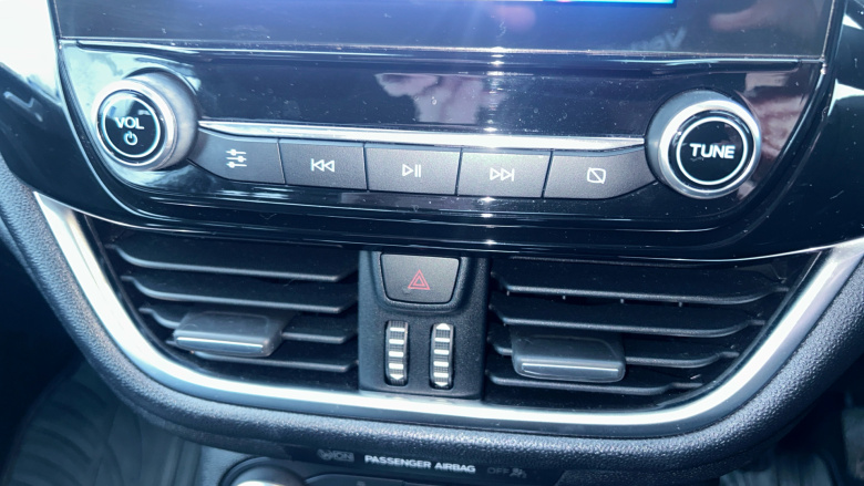 Ford Fiesta 1.1 Zetec 3dr Petrol Hatchback